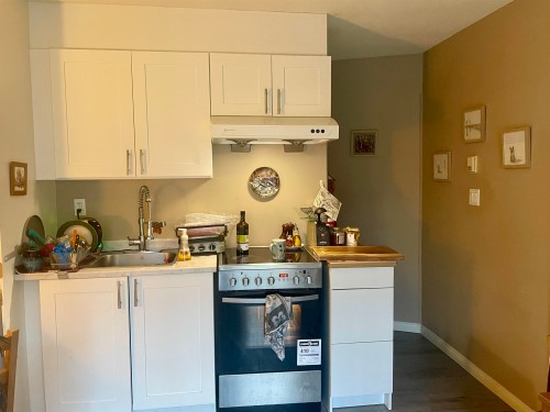 2813 21St Avenue W, Vancouver, BC 