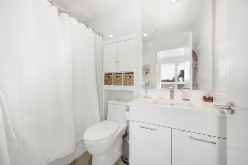 410-711 14Th Street W, North Vancouver, BC 