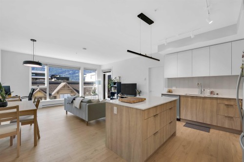 607-1365 Victoria Street, Squamish, BC 