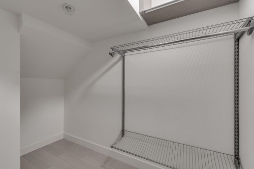 102-1431 Haro Street, Vancouver, BC 