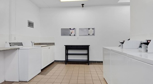 104-6450 Boulevard E, Vancouver, BC 