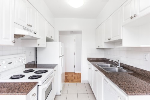 104-6450 Boulevard E, Vancouver, BC 