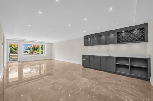 12Xx Fulton Avenue, West Vancouver, BC 