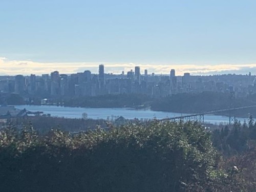 805 Eyremount Drive, West Vancouver, BC 