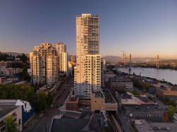 2406-618 Carnarvon Street  New Westminster, BC V3M 1E9