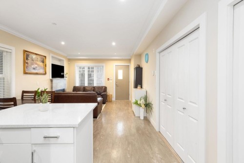 201-4577 Slocan Street, Vancouver, BC 