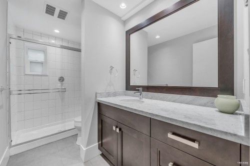 1251 Clyde Avenue, West Vancouver, BC 