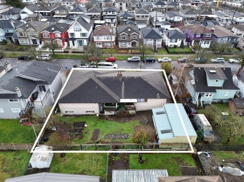 753 55Th Avenue E, Vancouver, BC 