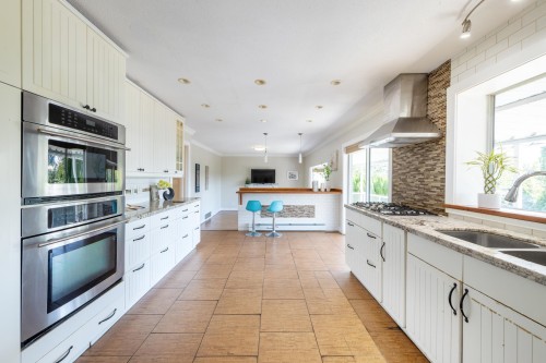 2562 Fuchsia Place, Coquitlam, BC 