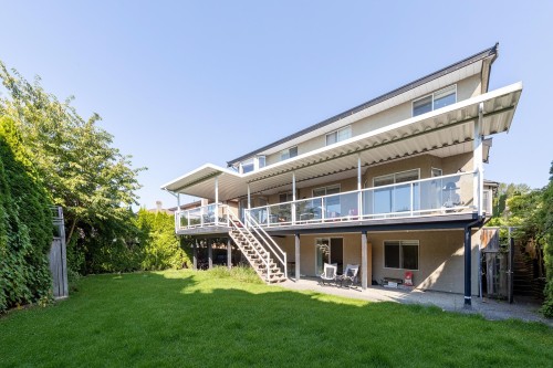 2562 Fuchsia Place, Coquitlam, BC 