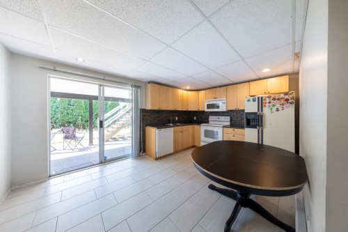 2562 Fuchsia Place, Coquitlam, BC 