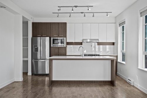 301-553 Foster Avenue, Coquitlam, BC 