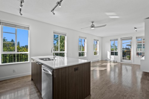 301-553 Foster Avenue, Coquitlam, BC 