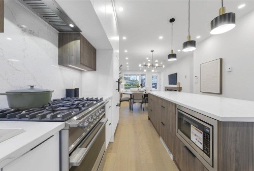 103-706 Smith Avenue  Coquitlam, BC V3J 2W7