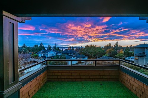 1116 Lawson Avenue, West Vancouver, BC 