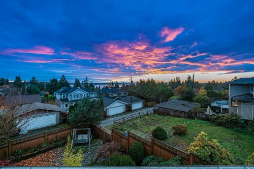 1116 Lawson Avenue, West Vancouver, BC 