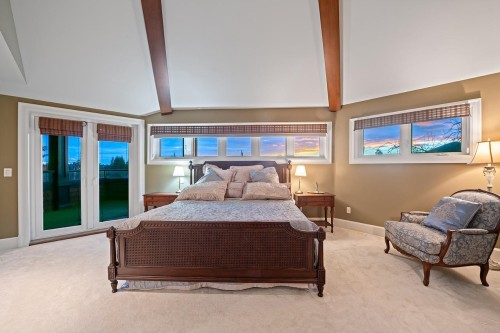 1116 Lawson Avenue, West Vancouver, BC 