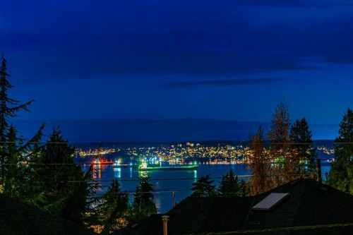 1116 Lawson Avenue, West Vancouver, BC 