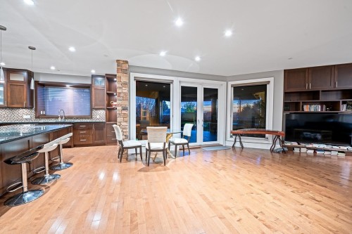 1116 Lawson Avenue, West Vancouver, BC 