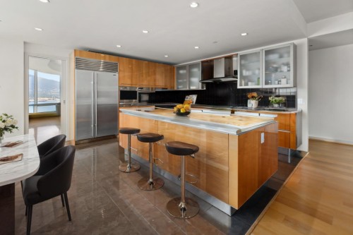 2101-1169 Cordova Street W, Vancouver, BC 