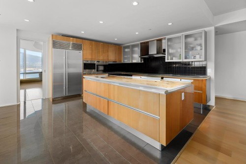 2101-1169 Cordova Street W, Vancouver, BC 