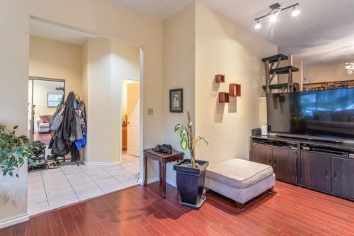 2586 8Th Avenue W, Vancouver, BC 