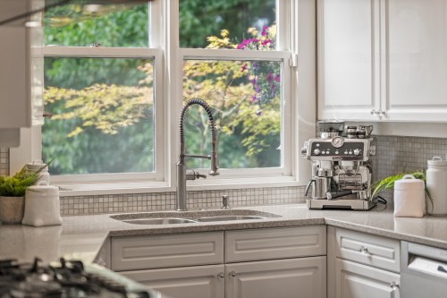 922 Fifth Street, New Westminster, BC 