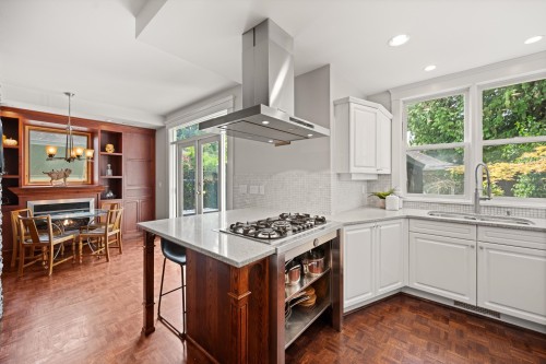 922 Fifth Street, New Westminster, BC 