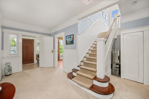 922 Fifth Street, New Westminster, BC 