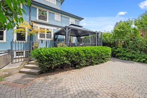 922 Fifth Street, New Westminster, BC 