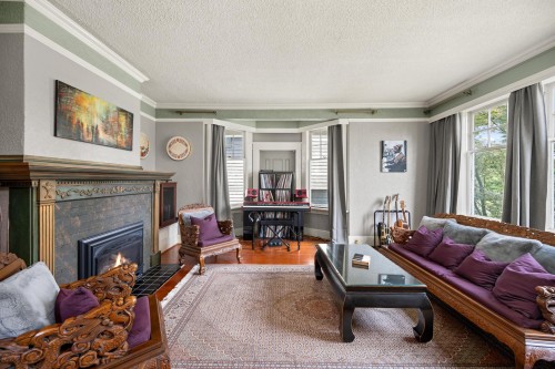 922 Fifth Street, New Westminster, BC 