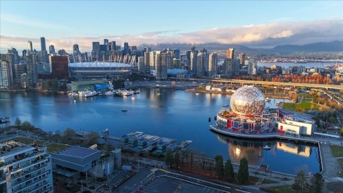 404 1633 Ontario Street, Vancouver, BC 