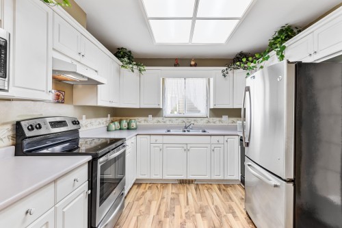 939 Riverside Drive, Port Coquitlam, BC 