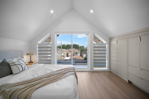 2-3563 25Th Avenue E, Vancouver, BC 