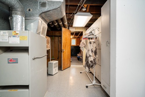 6138 Granville Street, Vancouver, BC 