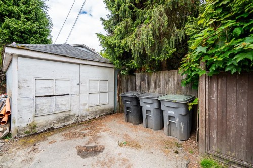 6138 Granville Street, Vancouver, BC 