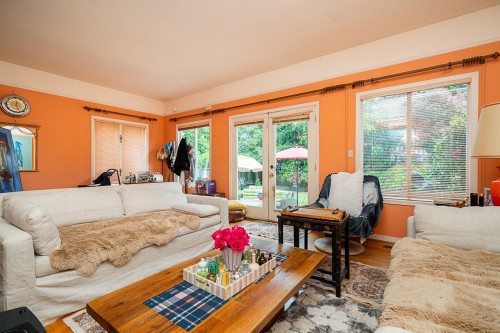 6138 Granville Street, Vancouver, BC 