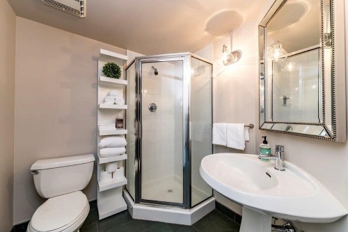 2303-889 Homer Street, Vancouver, BC 