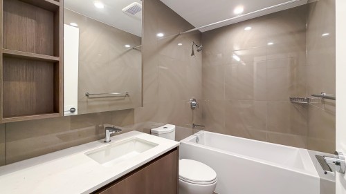 802-618 Carnarvon Street, New Westminster, BC 