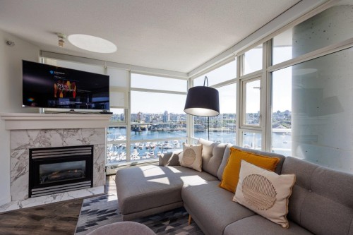 1601-1199 Marinaside Crescent, Vancouver, BC 