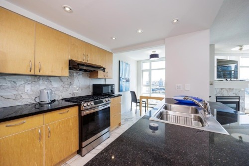 1601-1199 Marinaside Crescent, Vancouver, BC 