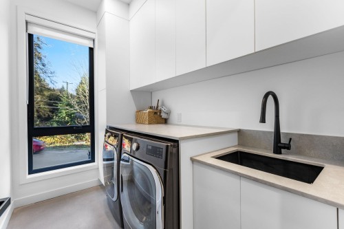 990 Seaforth Way, Port Moody, BC 