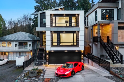 990 Seaforth Way, Port Moody, BC 