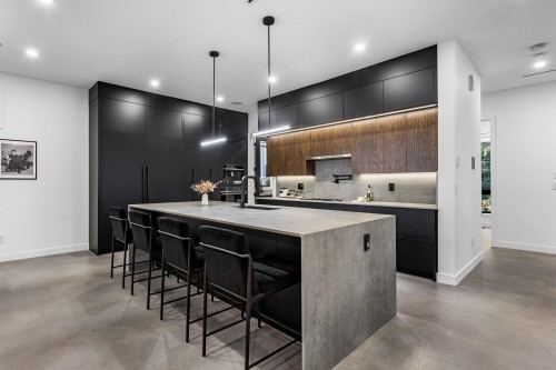 990 Seaforth Way, Port Moody, BC 