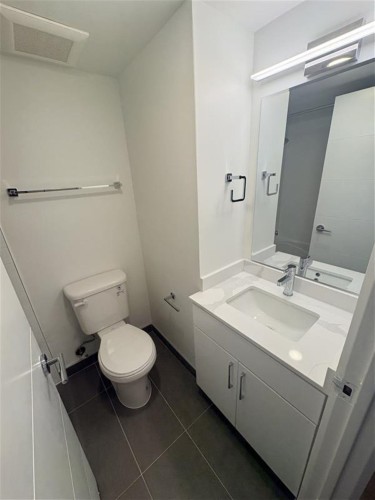 303-1326 13Th Avenue W, Vancouver, BC 