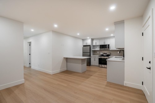 2208 St George Street, Port Moody, BC 