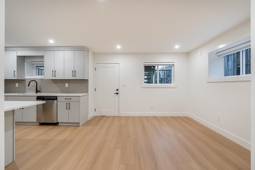 2208 St George Street, Port Moody, BC 