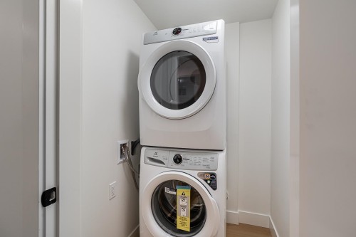 2208 St George Street, Port Moody, BC 