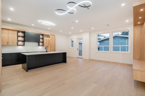 2208 St George Street, Port Moody, BC 