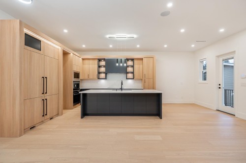 2208 St George Street, Port Moody, BC 